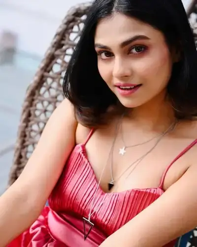 Escort Service Vastrapur